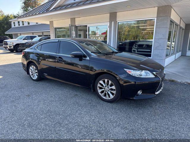  Salvage Lexus Es