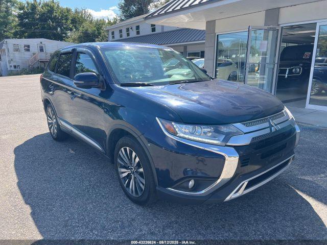  Salvage Mitsubishi Outlander