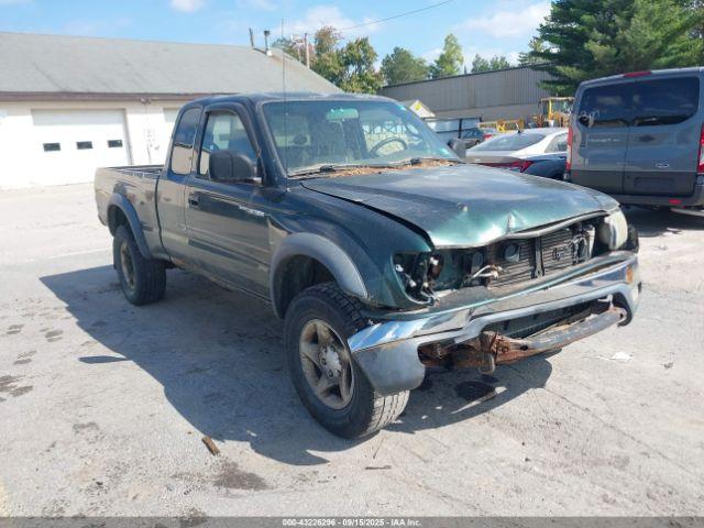  Salvage Toyota Tacoma