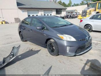  Salvage Toyota Prius