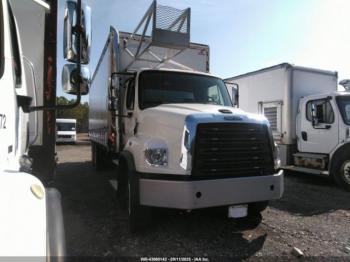  Salvage Freightliner 114sd