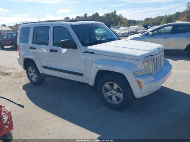  Salvage Jeep Liberty