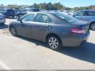 Toyota Camry Le Image 5