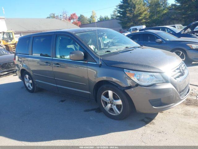  Salvage Volkswagen Routan