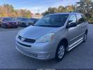 Toyota Sienna Le Image 2