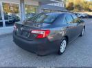 Toyota Camry Le Image 4