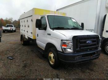  Salvage Ford E-450