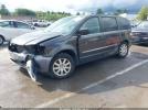 Chrysler Town & Country Touring Image 4