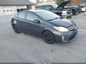  Salvage Toyota Prius