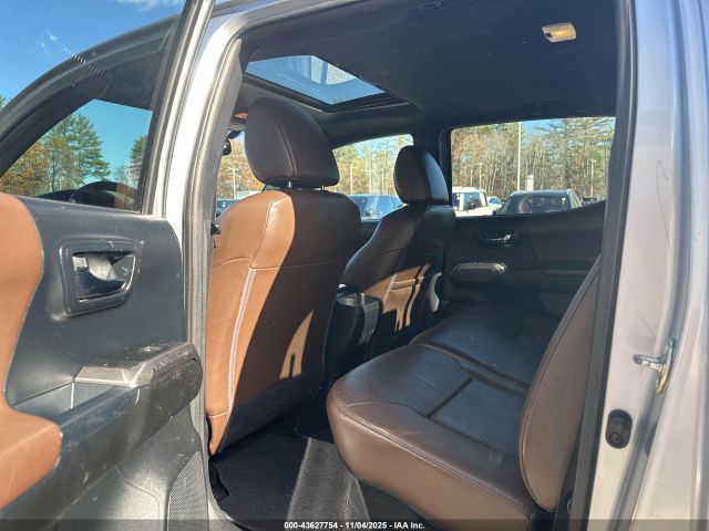 Toyota Tacoma Limited Image 6