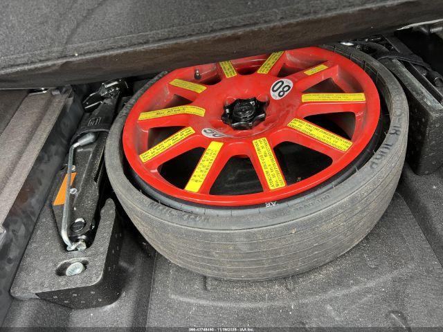 Porsche Macan S Image 9