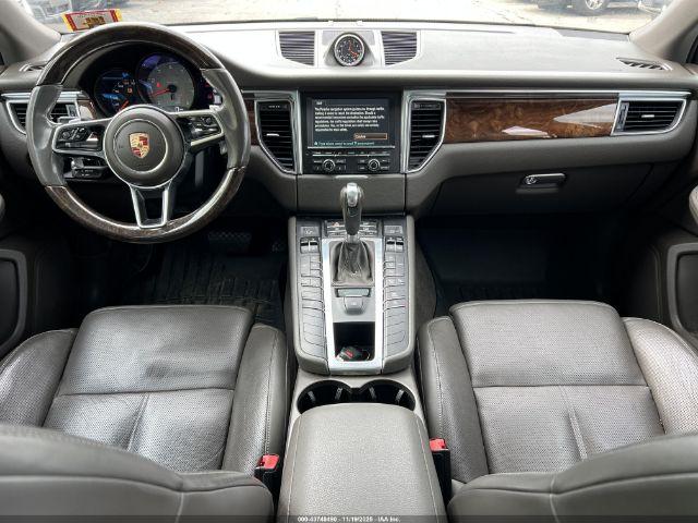 Porsche Macan S Image 2