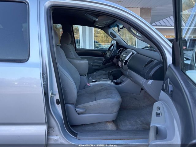 Toyota Tacoma Prerunner V6 Image 5