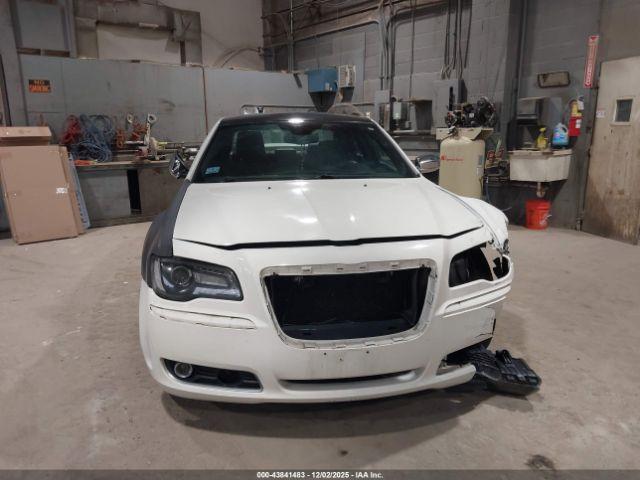 Chrysler 300c John Varvatos Luxury Edition Awd Image 15