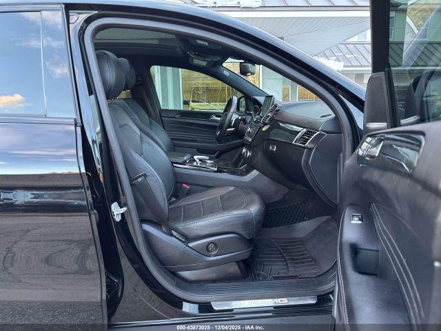 Mercedes-Benz GLE 4matic Image 6