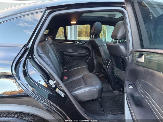 Mercedes-Benz GLE 4matic Image 4