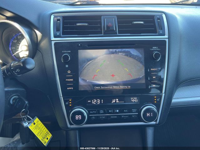 Subaru Outback 2.5i Premium Image 8