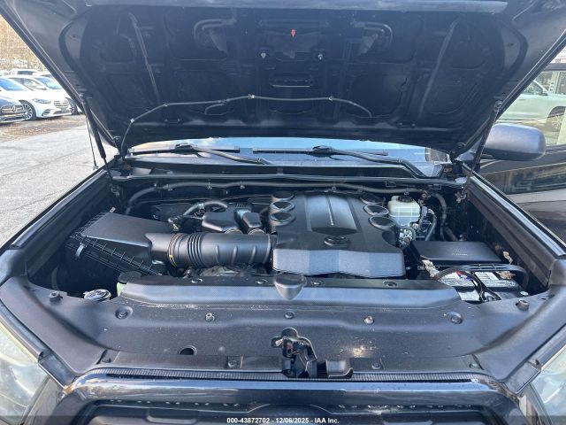 Toyota 4Runner Trail V6 Image 7