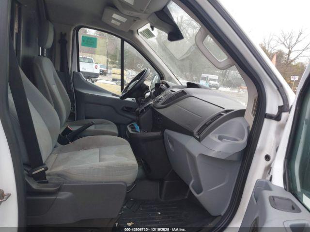 Ford Transit Image 4