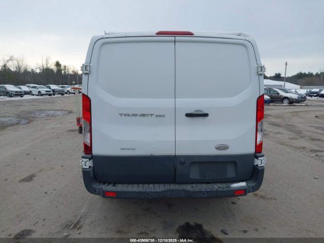 Ford Transit Image 9