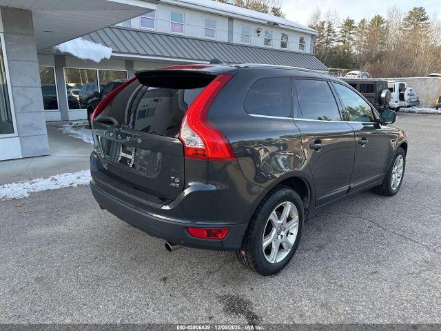 Volvo XC60 T6 Image 2