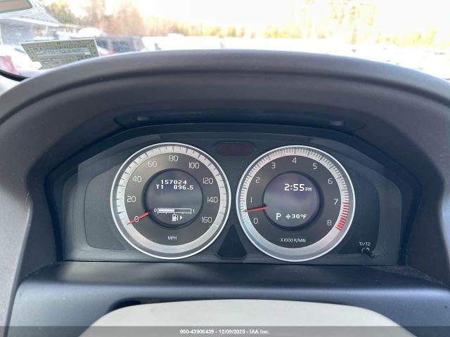 Volvo XC60 T6 Image 3