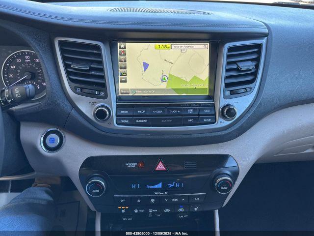 Hyundai TUCSON Limited Image 8