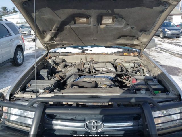 Toyota 4Runner Sr5 V6 Image 2