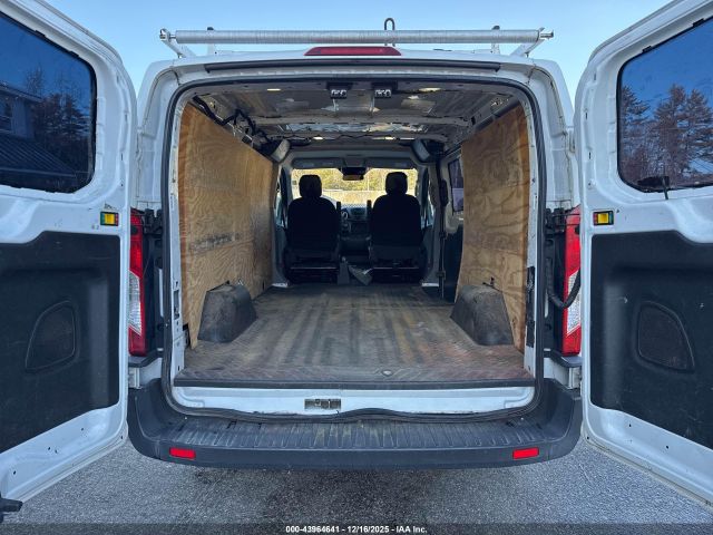 Ford Transit Image 6