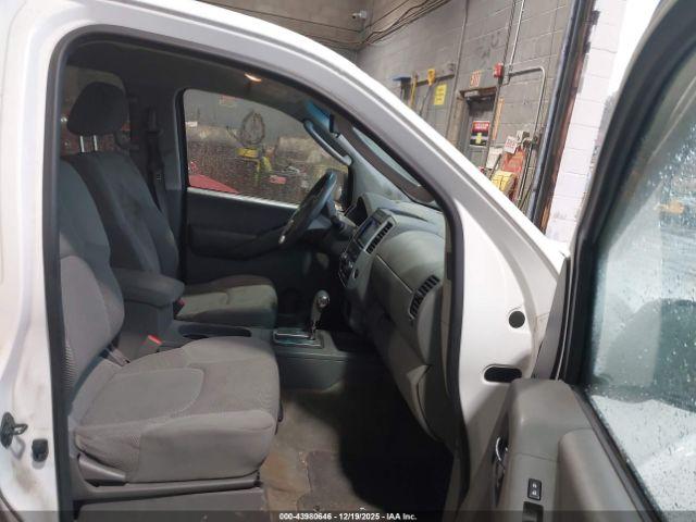 Nissan Frontier Se Image 7