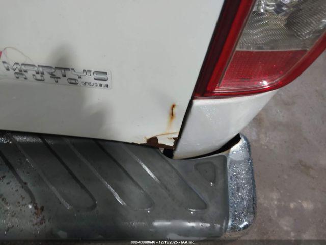 Nissan Frontier Se Image 5