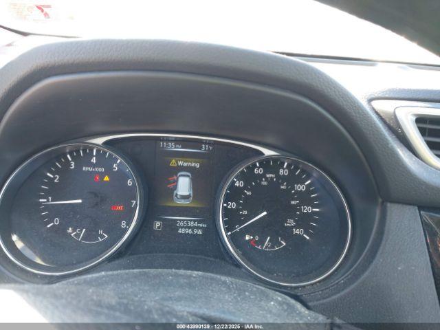 Nissan Rogue S Image 8