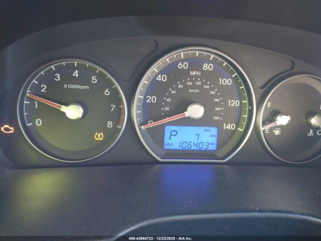 Hyundai SANTA FE Limited V6 Image 8