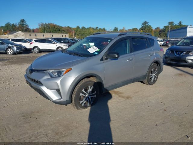 Toyota RAV4 Le Image 3