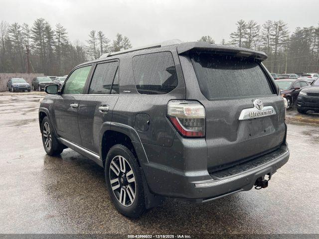 Toyota 4Runner Limited Image 4