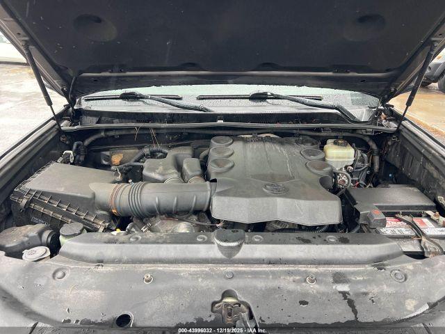 Toyota 4Runner Limited Image 9