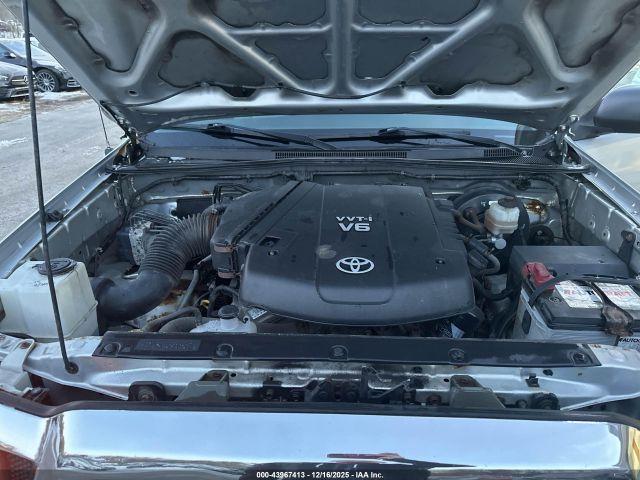 Toyota Tacoma Base V6 Image 5