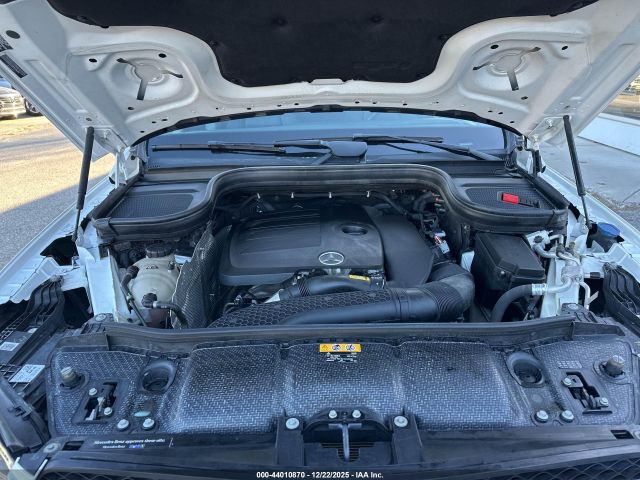 Mercedes-Benz GLE 4matic Image 9