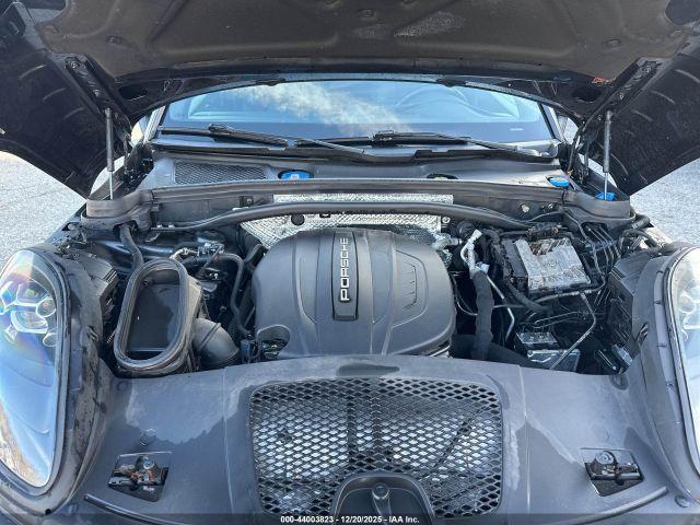 Porsche Macan Image 6