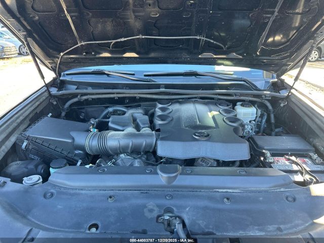 Toyota 4Runner Sr5 Image 5