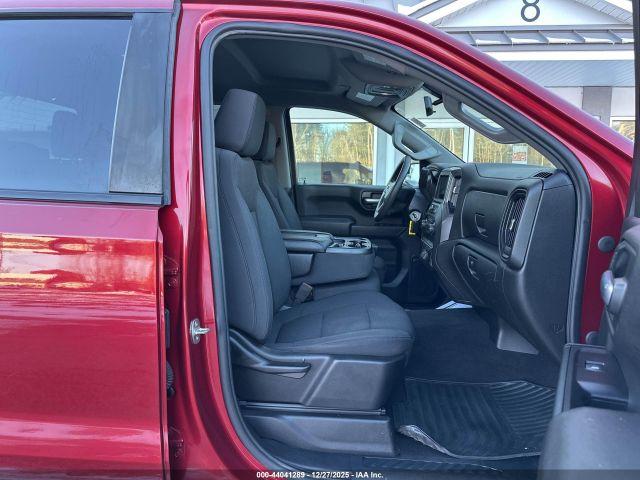 Chevrolet Silverado 1500 4wd  Short Bed Custom Trail Boss Image 4