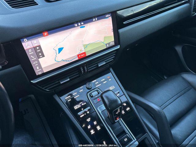 Porsche Cayenne Coupe Image 5