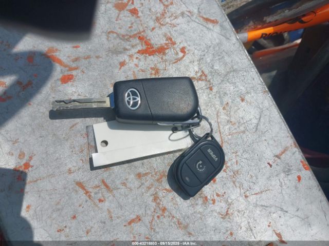 Toyota Corolla Le Image 4