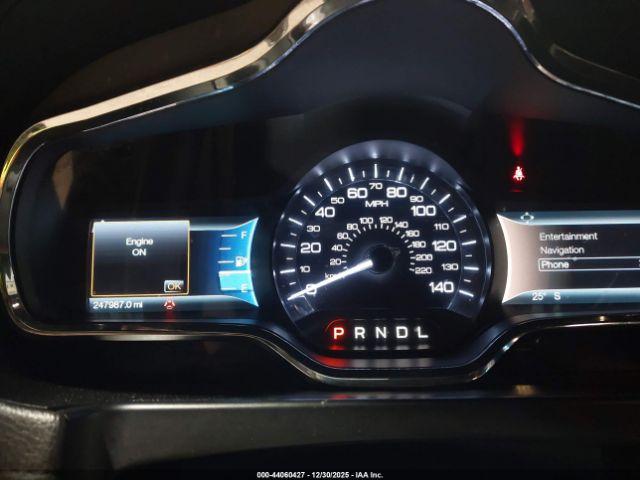 Lincoln MKT Livery Image 16