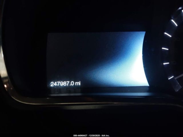 Lincoln MKT Livery Image 15