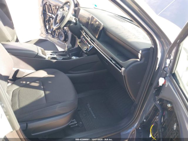 Hyundai TUCSON Sel Image 2