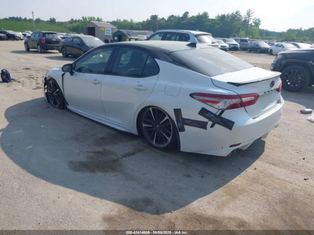 Toyota Camry Xse Image 4