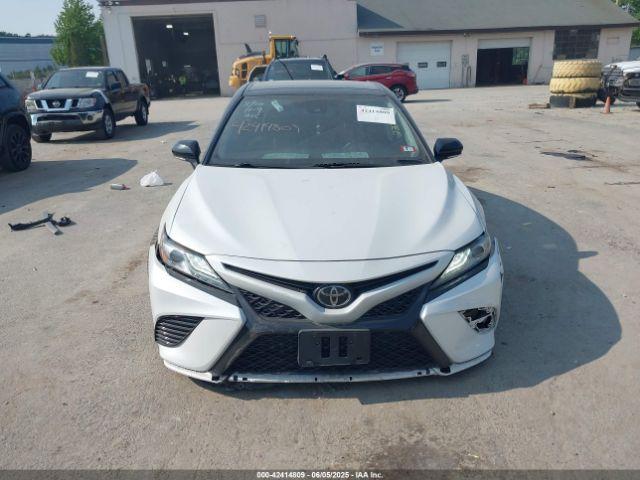 Toyota Camry Xse Image 13