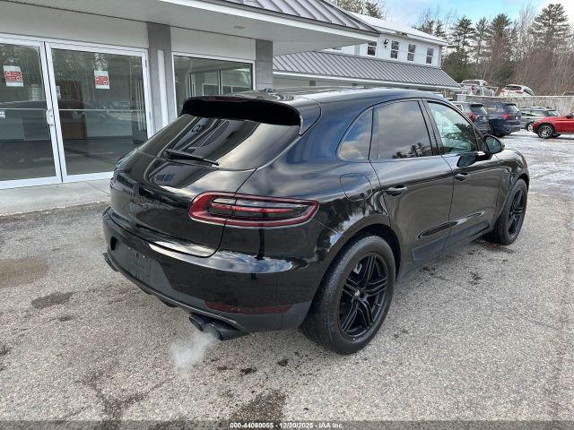 Porsche Macan S Image 6