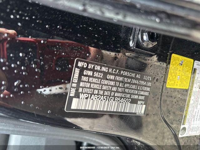 Porsche Macan S Image 2